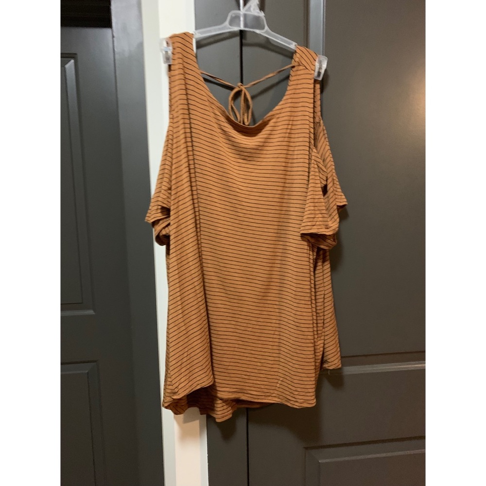 Maurices - Gold Striped Cold Shoulder Top - Size 4